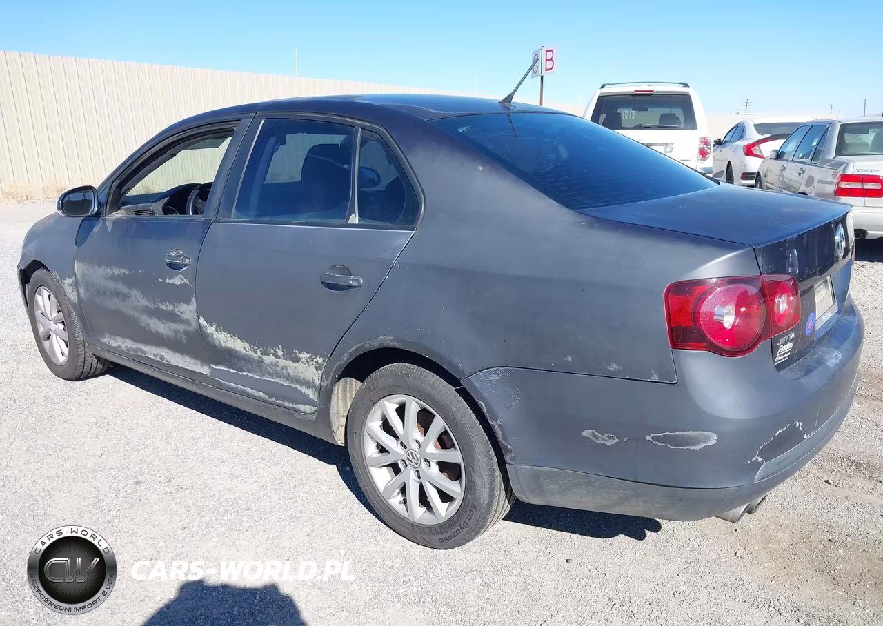 2010 Volkswagen Jetta Limited Edition VIN:3VWRX7AJ0AM122890 - 3