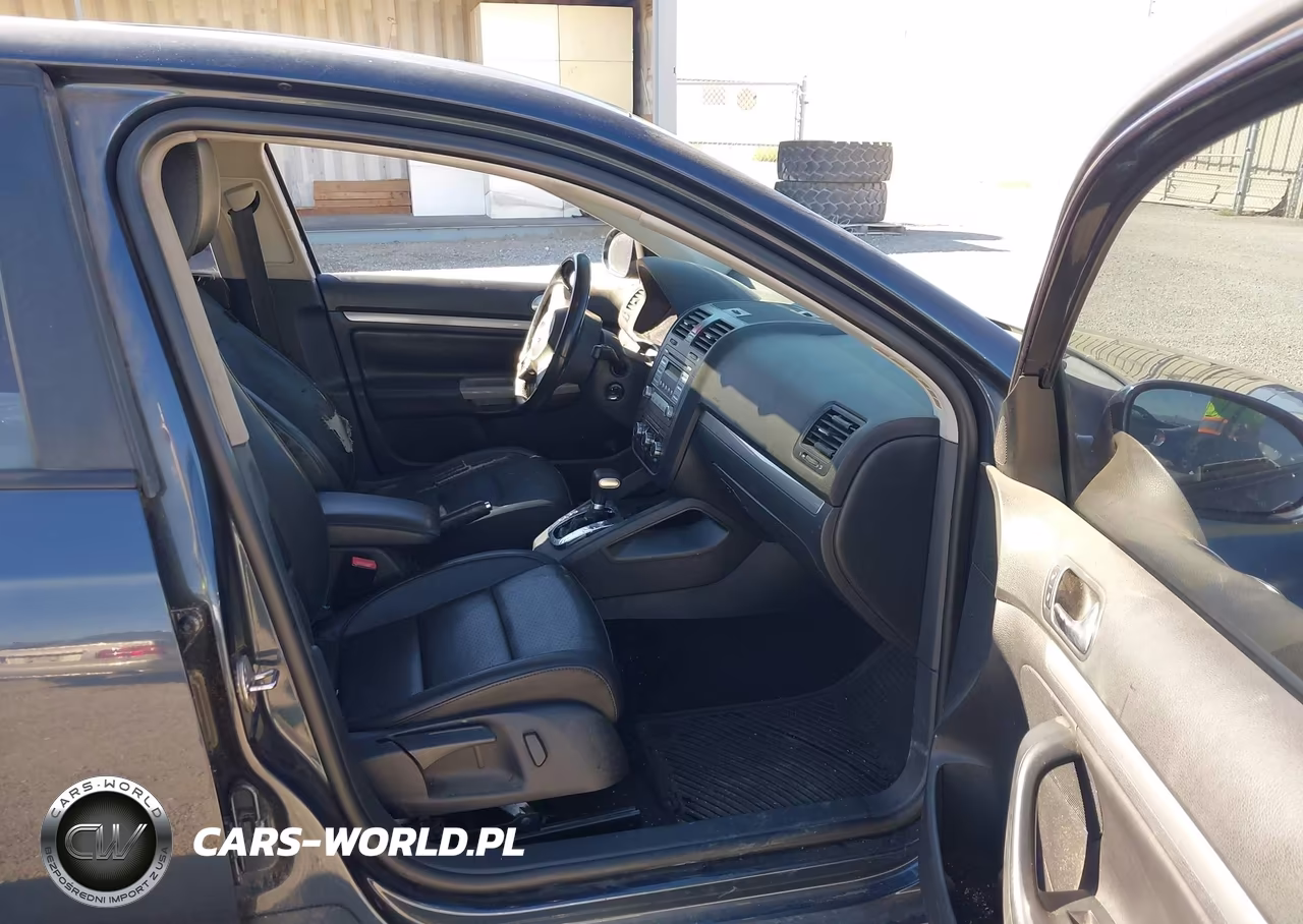 2010 Volkswagen Jetta Limited Edition VIN:3VWRX7AJ0AM122890 - 5
