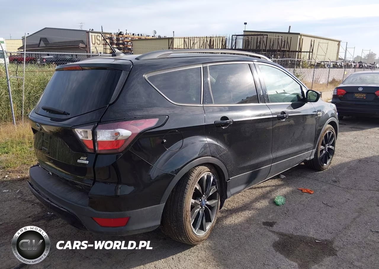 2018 Ford Escape Se VIN:1FMCU9GD6JUA96589 - 4