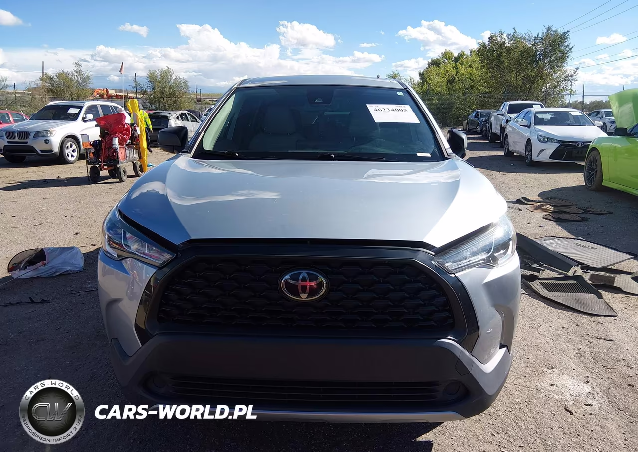 2022 Toyota Corolla Cross L VIN:7MUAAABG1NV003128 - 12