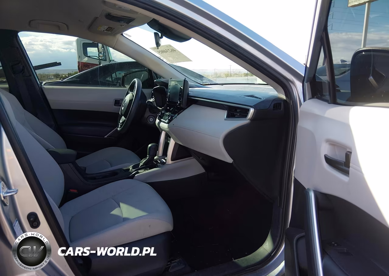 2022 Toyota Corolla Cross L VIN:7MUAAABG1NV003128 - 5