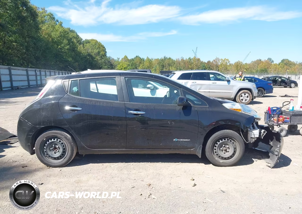 2016 Nissan Leaf S VIN:1N4AZ0CP9GC308737 - 13
