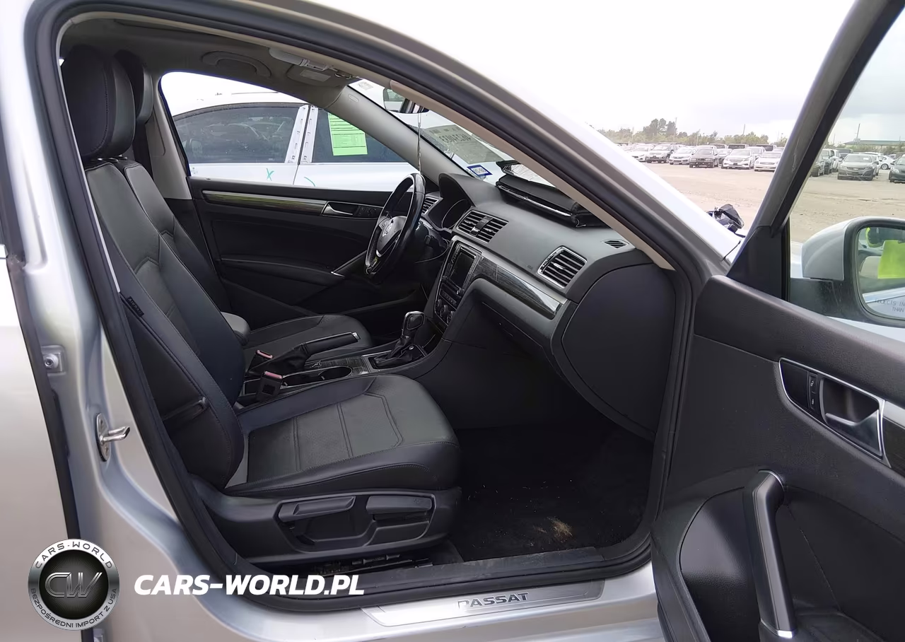 2018 Volkswagen Passat 2.0T Se VIN:1VWBA7A30JC013951 - 5