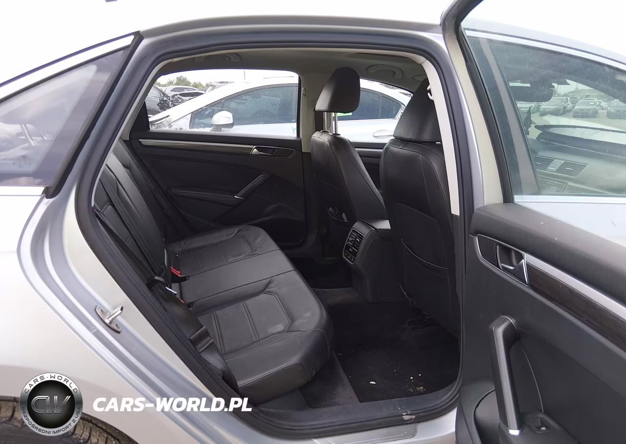 2018 Volkswagen Passat 2.0T Se VIN:1VWBA7A30JC013951 - 8