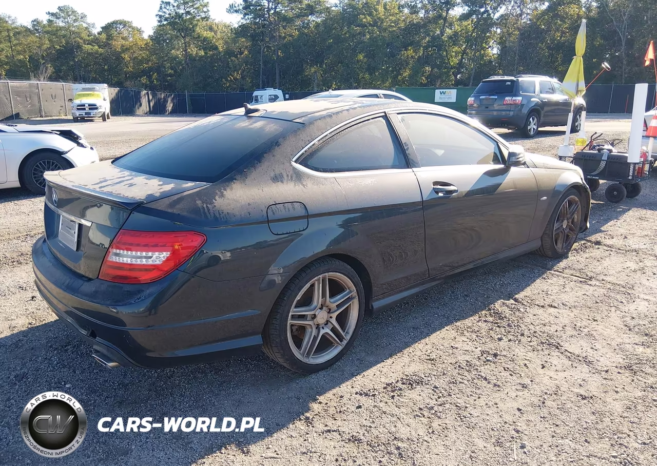 2012 Mercedes-Benz C 350 Sport VIN:WDDGJ5HB7CF889871 - 4