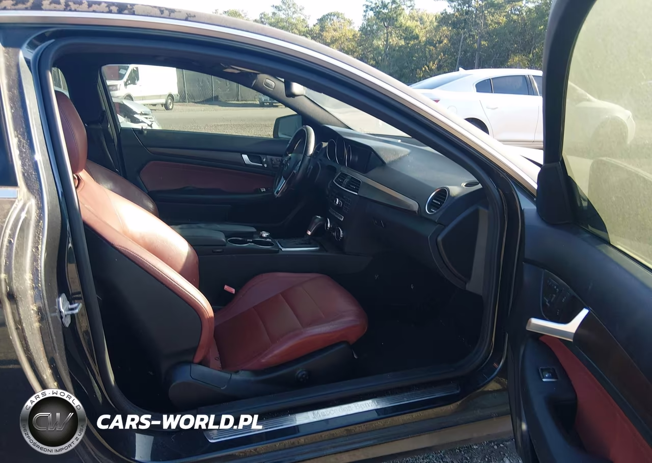 2012 Mercedes-Benz C 350 Sport VIN:WDDGJ5HB7CF889871 - 5