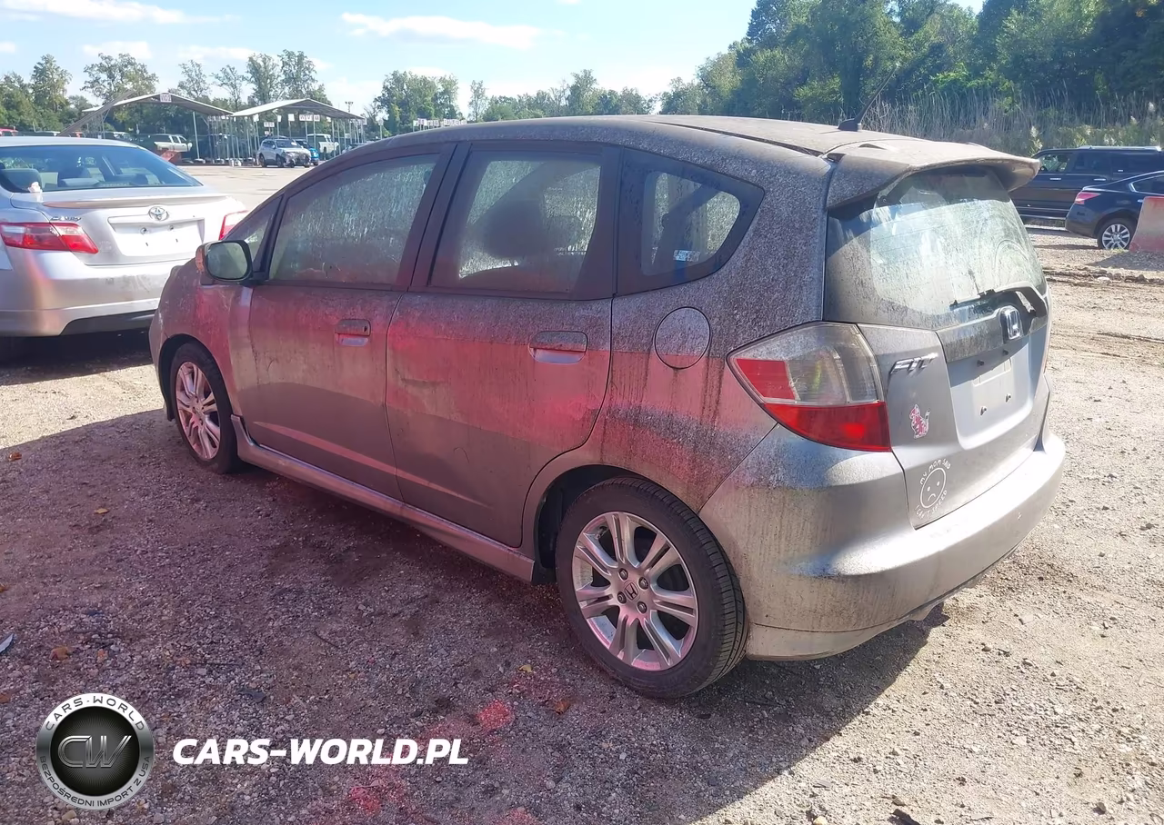 2009 Honda Fit Sport VIN:JHMGE88469S045661 - 3