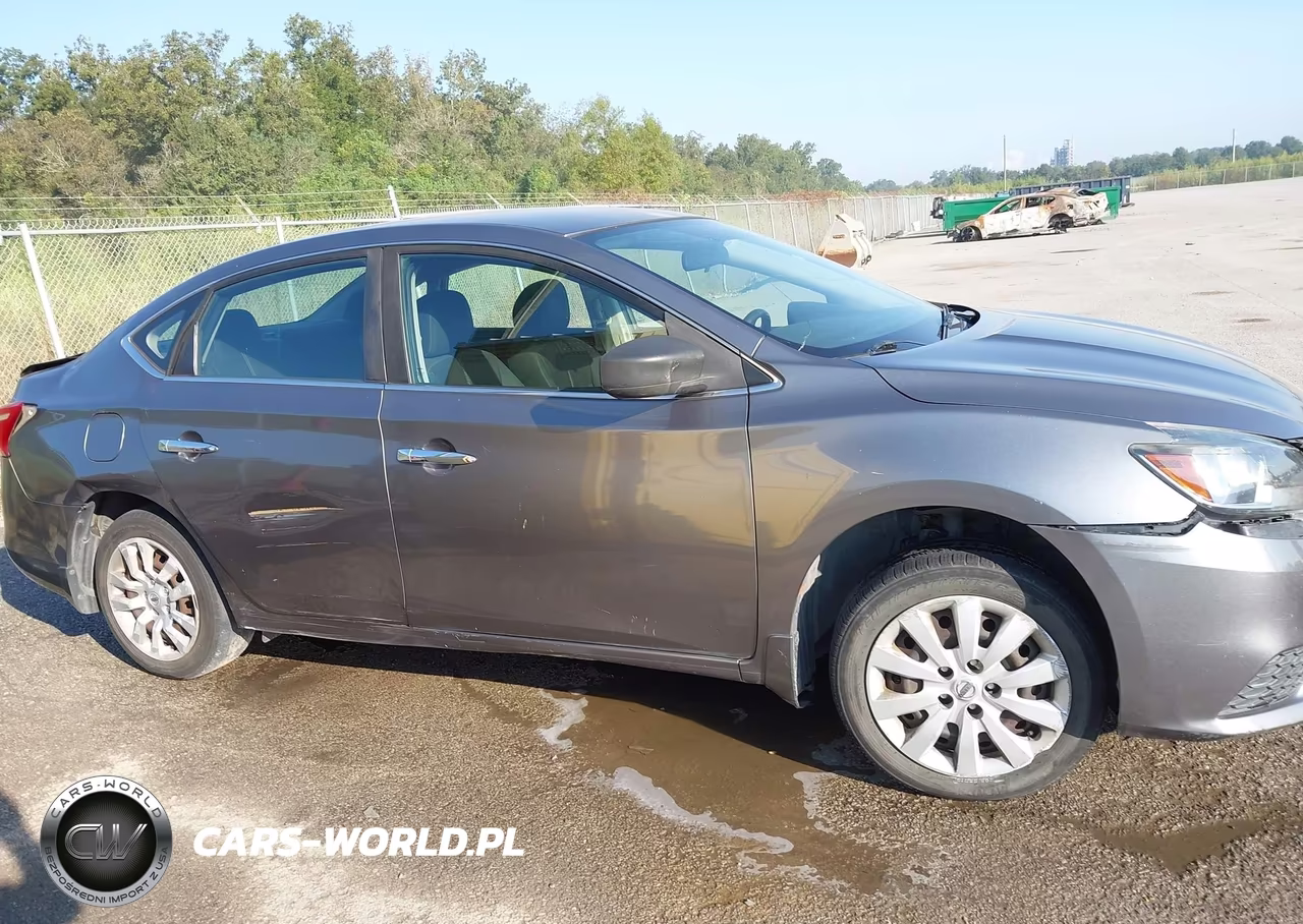 2016 Nissan Sentra S VIN:3N1AB7AP9GY324571 - 13