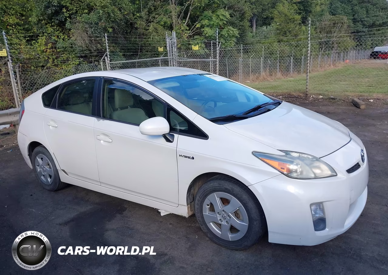 2011 Toyota Prius Three VIN:JTDKN3DU2B1399323 - 13