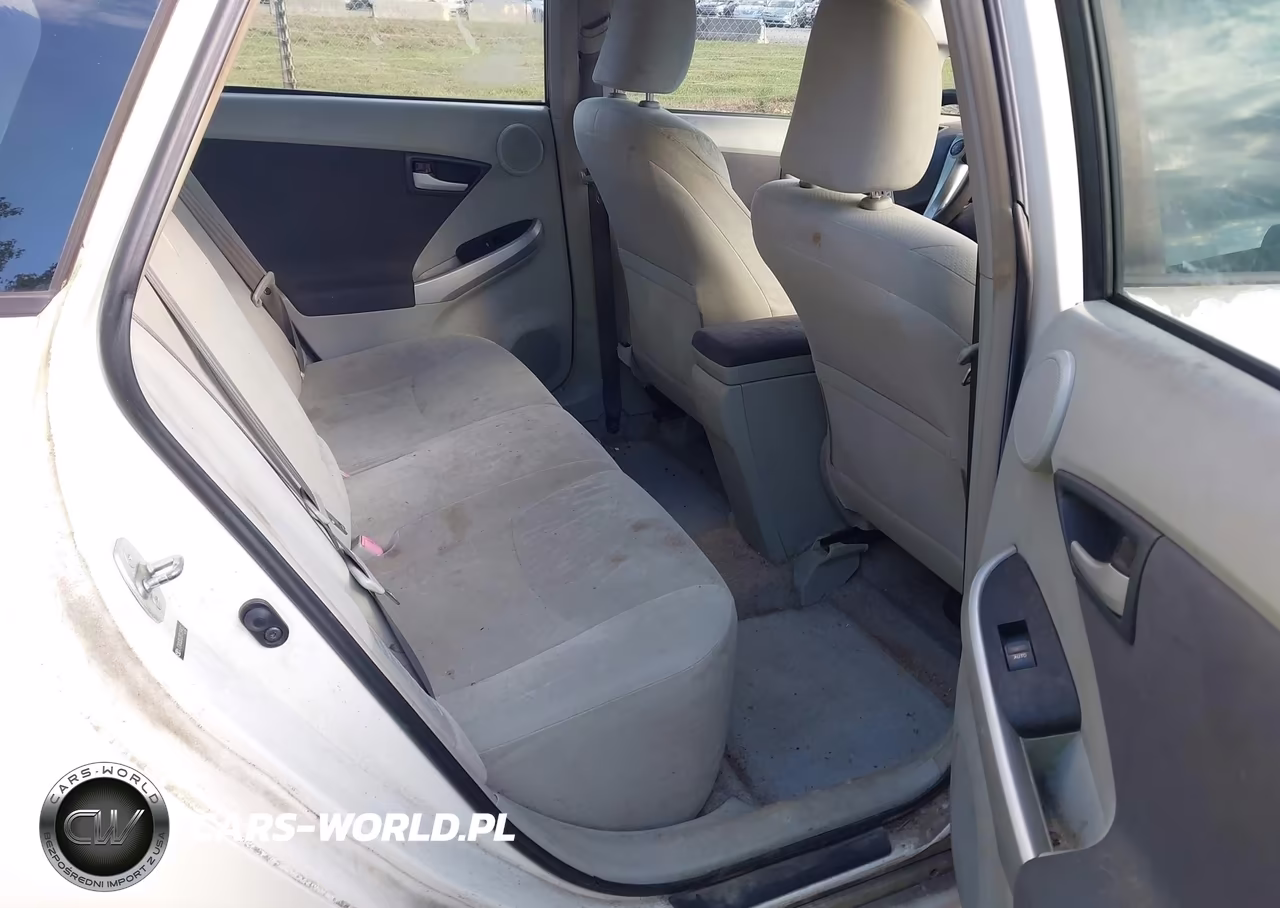 2011 Toyota Prius Three VIN:JTDKN3DU2B1399323 - 8