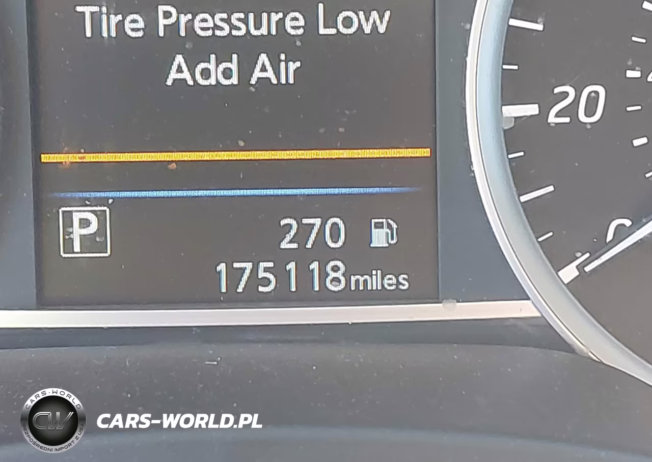 2019 Nissan Sentra S VIN:3N1AB7APXKY302331 - 16