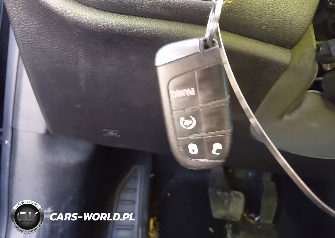 2017 Jeep Renegade Altitude 4X4 VIN:ZACCJBBB2HPG54704 - 11