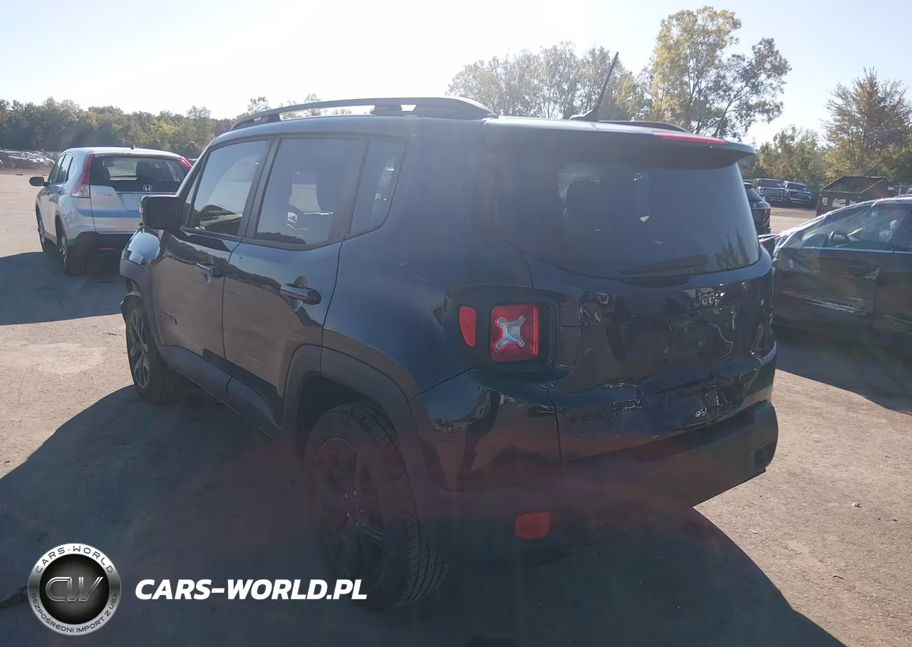2017 Jeep Renegade Altitude 4X4 VIN:ZACCJBBB2HPG54704 - 3