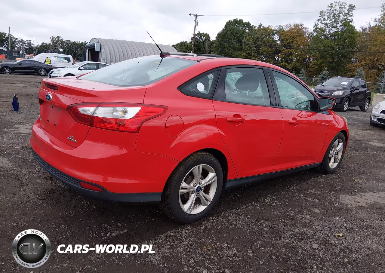 2014 Ford Focus Se VIN:1FADP3F25EL408223 - 4