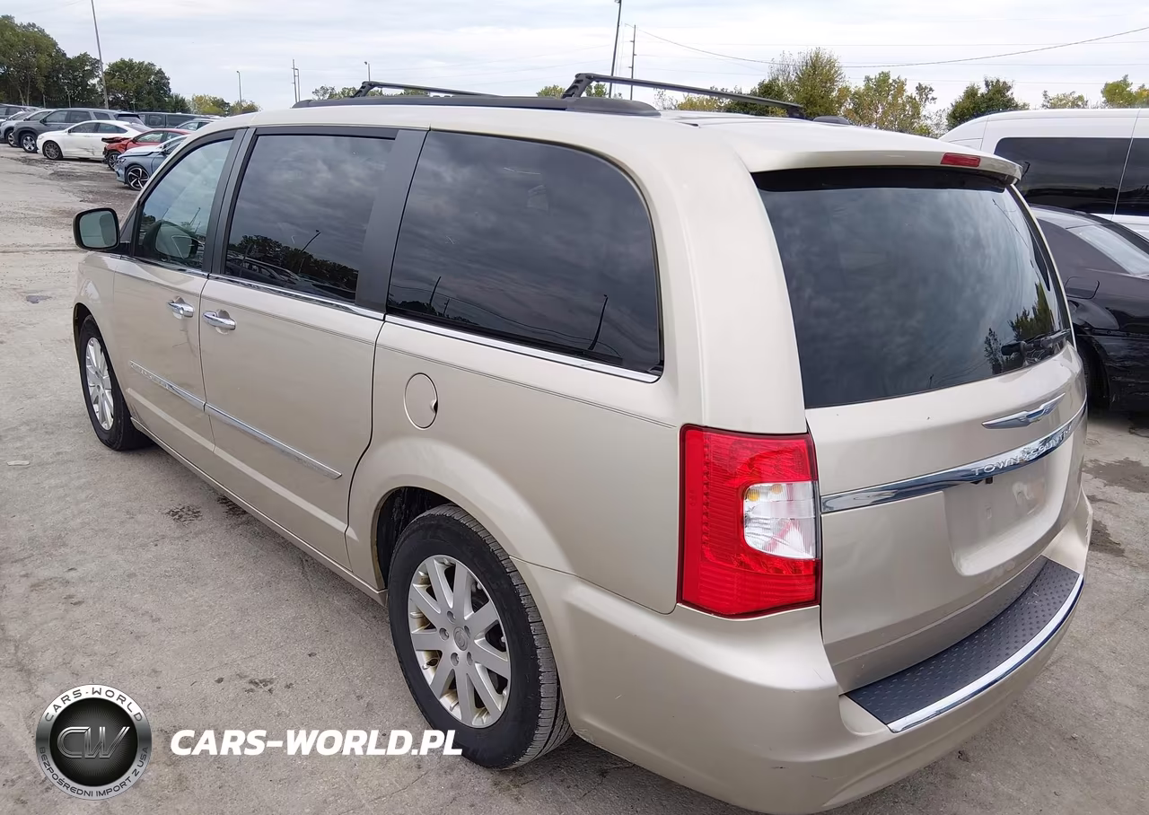 2015 Chrysler Town & Country Touring VIN:2C4RC1BG4FR628723 - 3