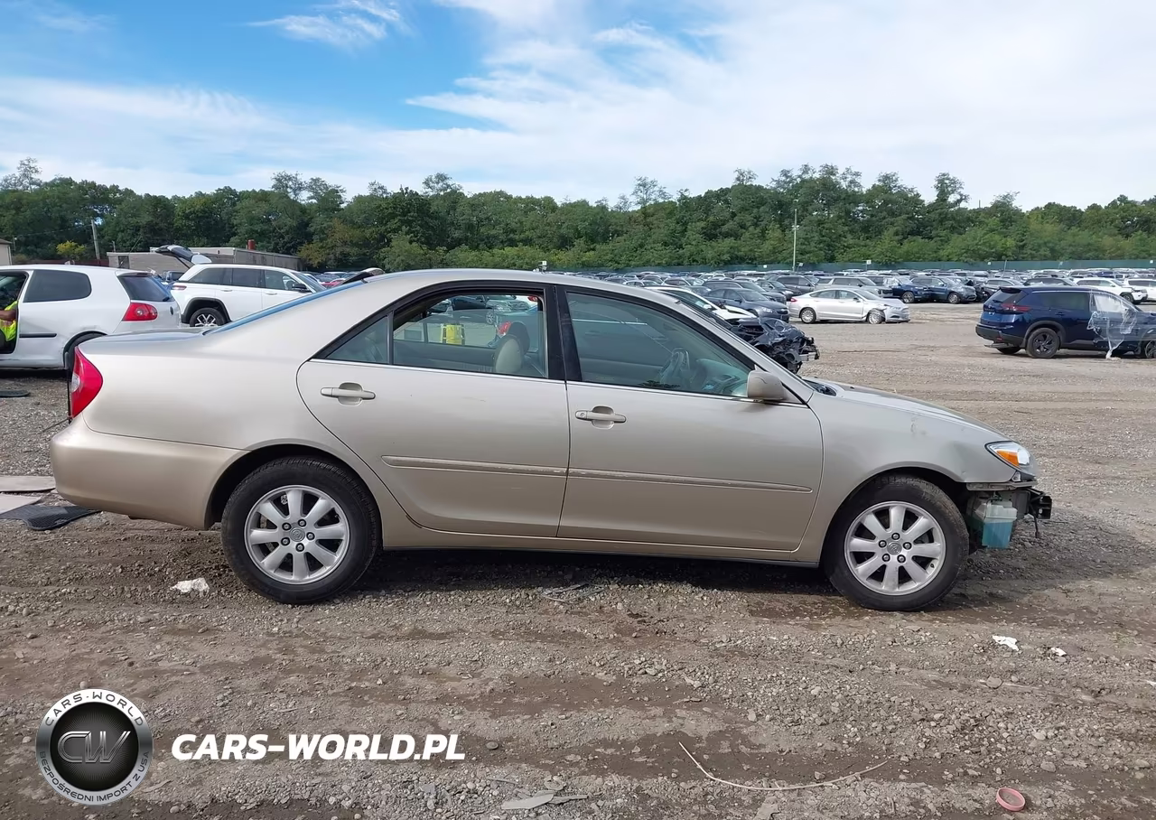 2002 Toyota Camry Xle VIN:4T1BE30K12U624149 - 14