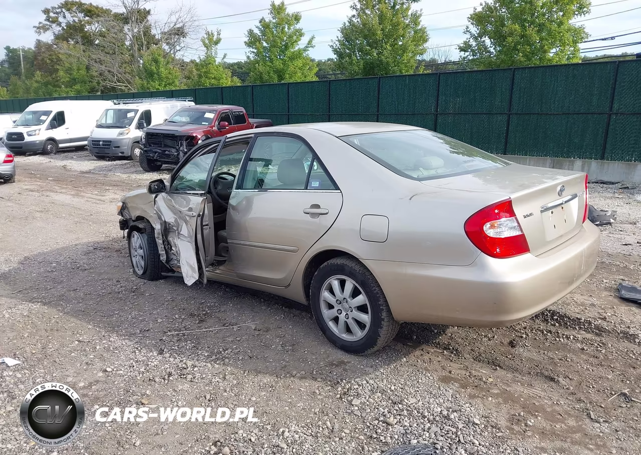 2002 Toyota Camry Xle VIN:4T1BE30K12U624149 - 3