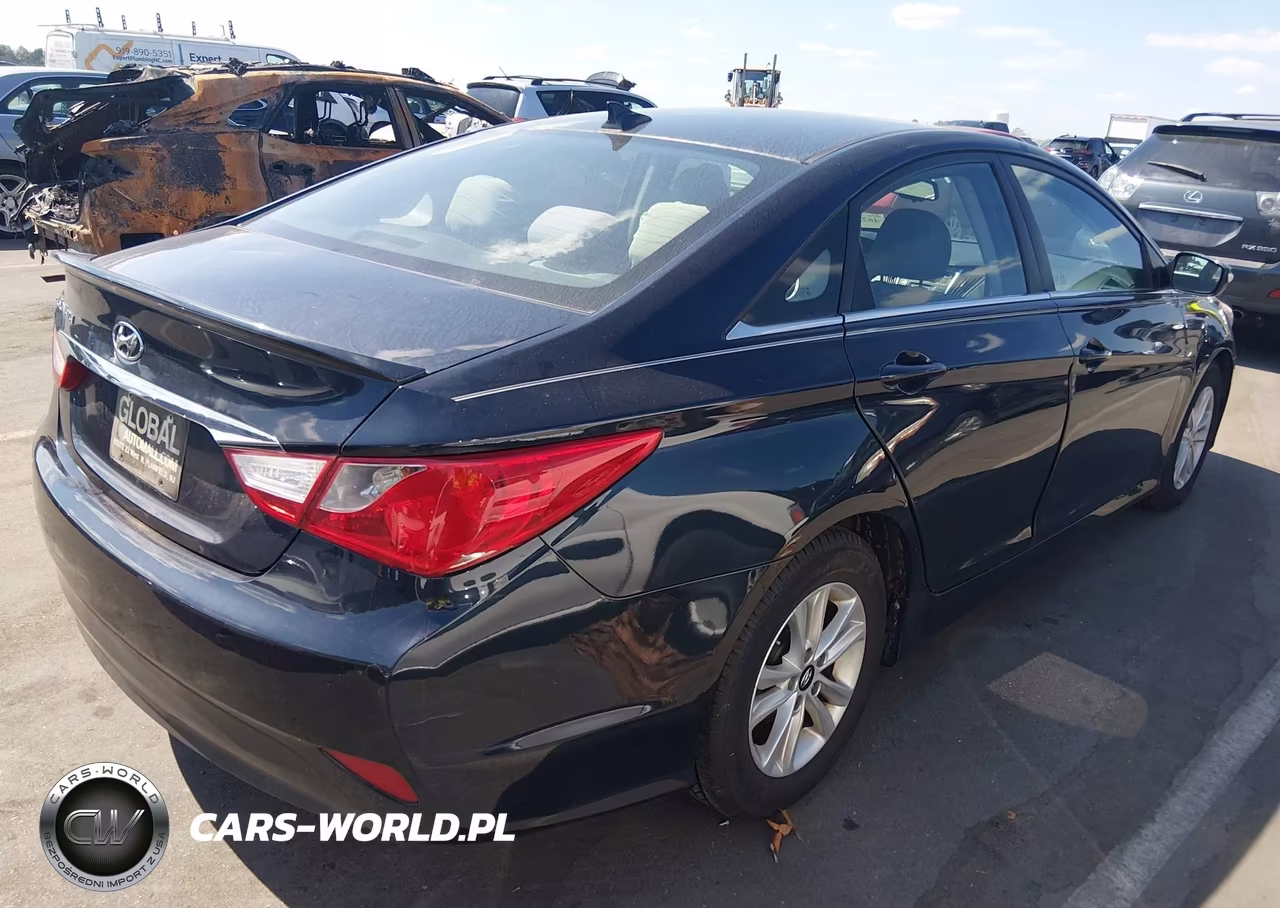 2014 Hyundai Sonata Gls VIN:5NPEB4AC3EH923471 - 4