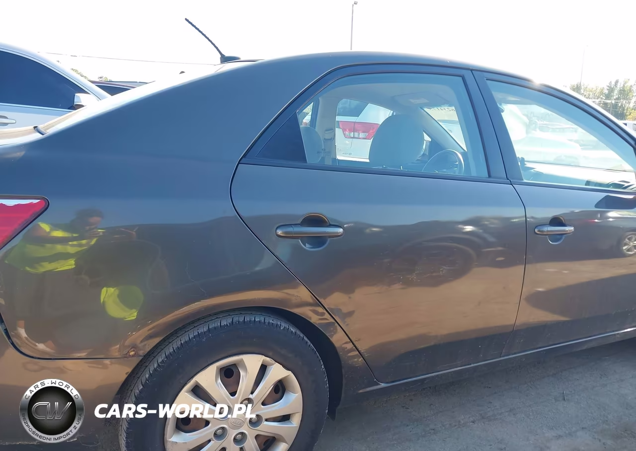 2010 Kia Forte Ex VIN:KNAFU4A2XA5858308 - 12