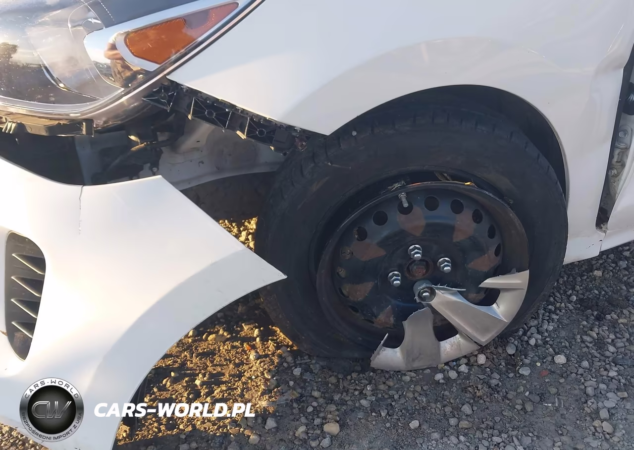 2018 Kia Rio S VIN:3KPA24AB6JE099664 - 18