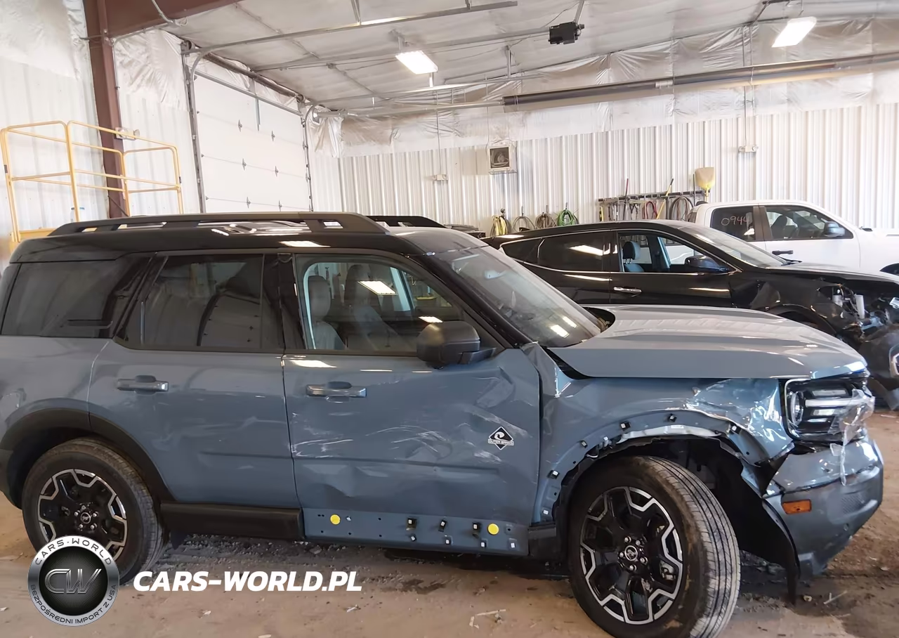 2026 Ford Bronco Sport Outer Banks VIN:3FMCR9CN2TRF02765 - 13