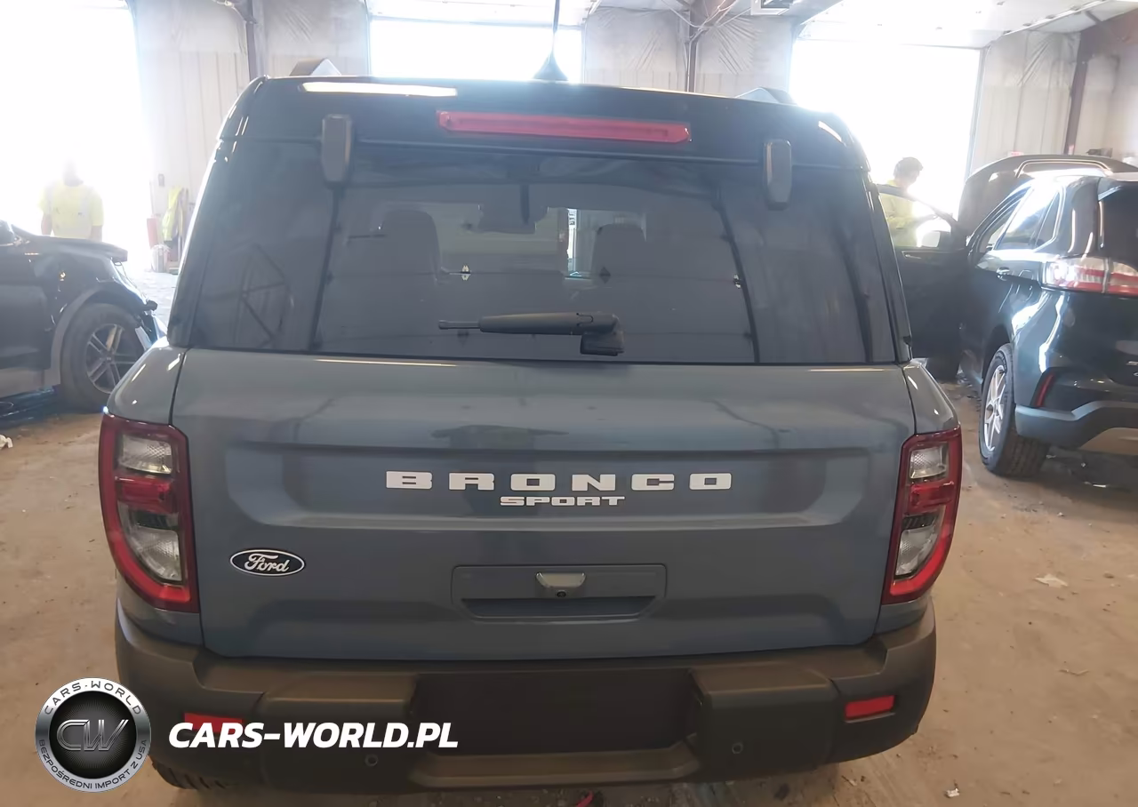 2026 Ford Bronco Sport Outer Banks VIN:3FMCR9CN2TRF02765 - 16