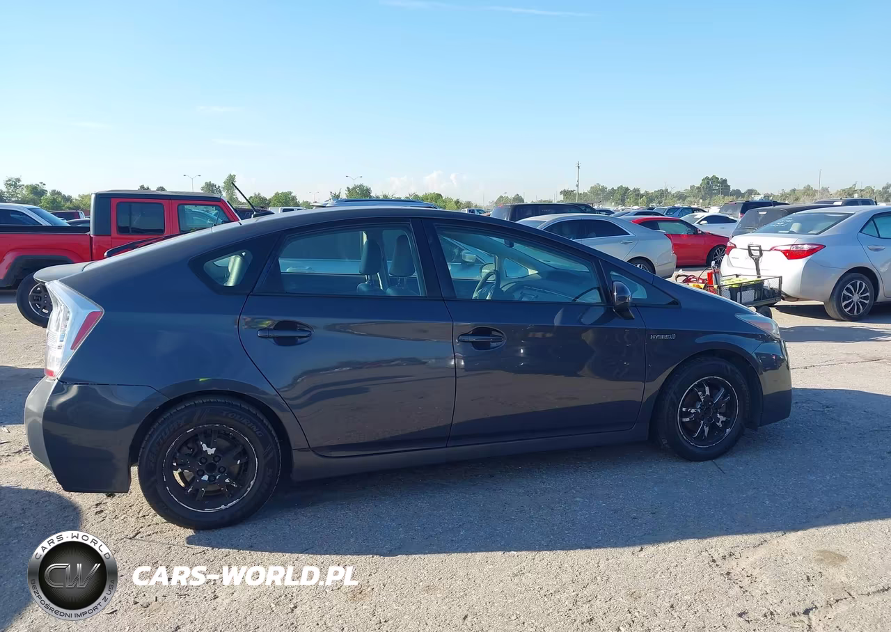 2011 Toyota Prius Four VIN:JTDKN3DU5B0255268 - 13
