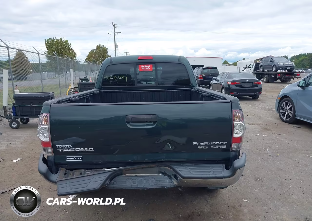 2011 Toyota Tacoma Prerunner V6 VIN:5TFTU4GN6BX010729 - 16