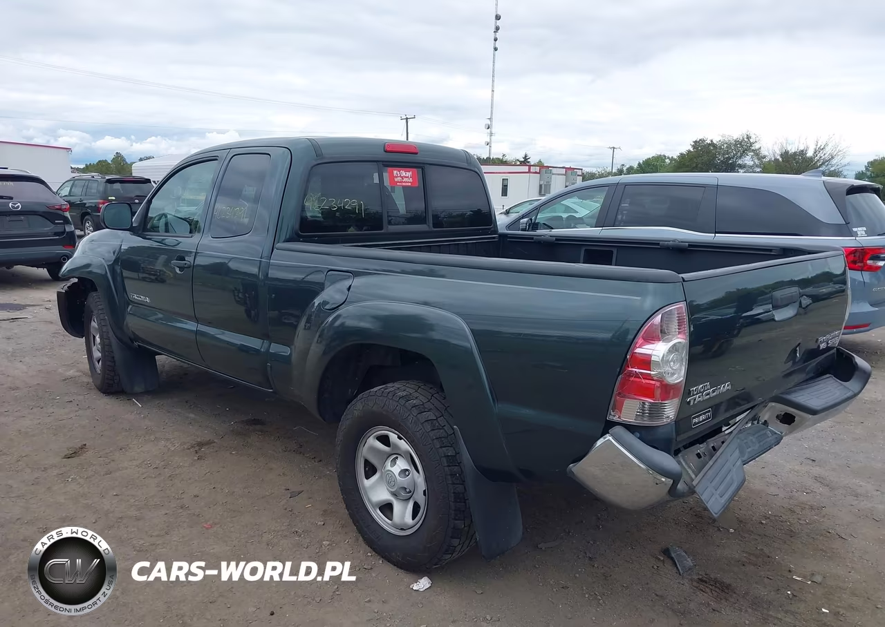 2011 Toyota Tacoma Prerunner V6 VIN:5TFTU4GN6BX010729 - 3