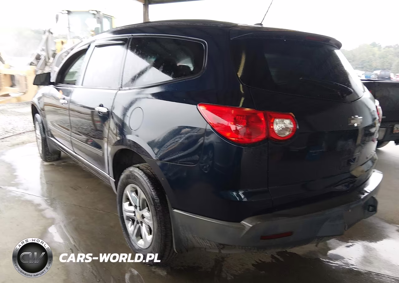 2012 Chevrolet Traverse Ls VIN:1GNKREED2CJ347052 - 3