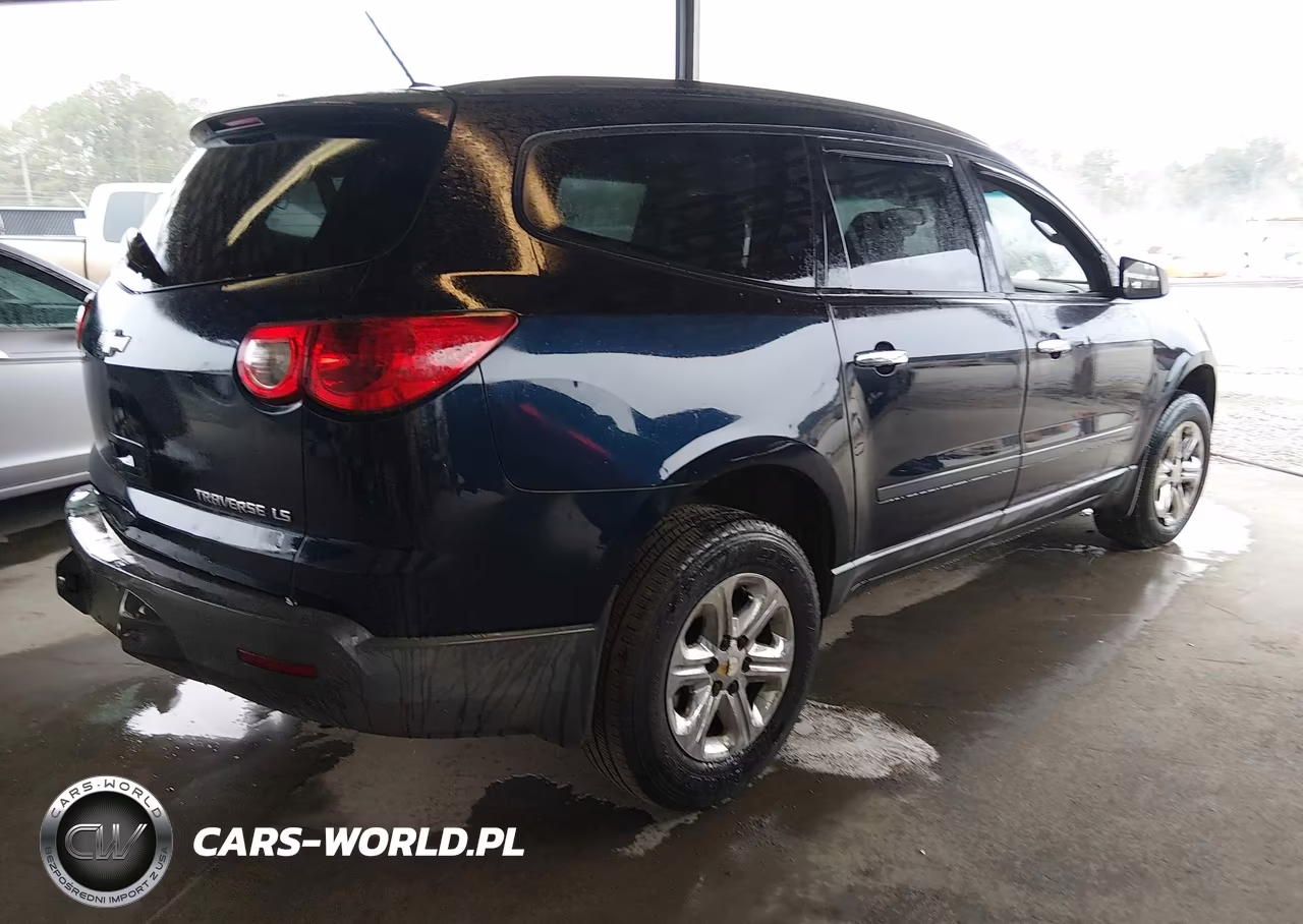 2012 Chevrolet Traverse Ls VIN:1GNKREED2CJ347052 - 4