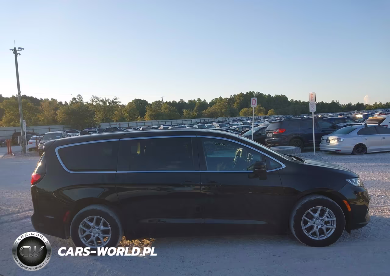 2025 Chrysler Pacifica Select VIN:2C4RC1BG4SR595460 - 14