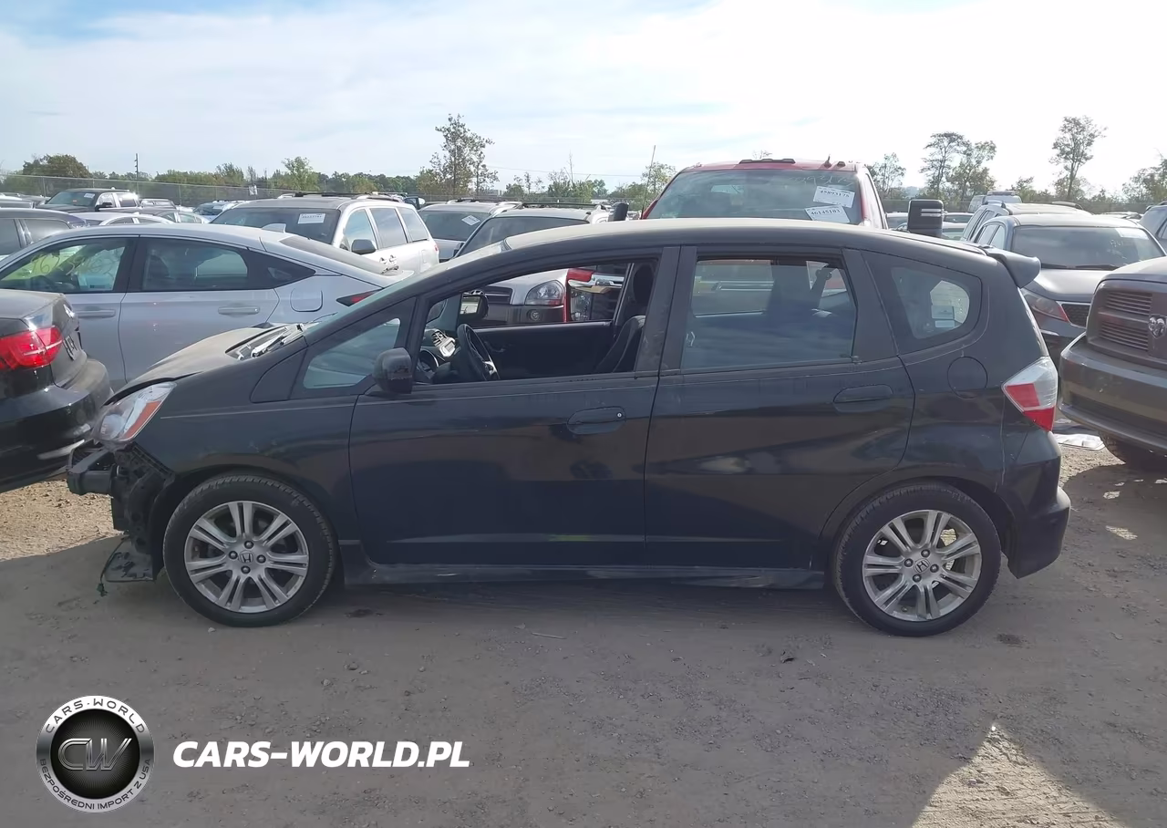 2009 Honda Fit Sport VIN:JHMGE88469C000682 - 15