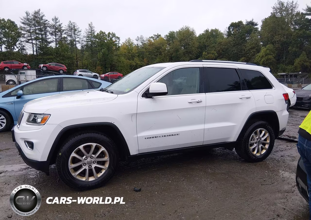 2014 Jeep Grand Cherokee Laredo VIN:1C4RJFAG1EC158887 - 14