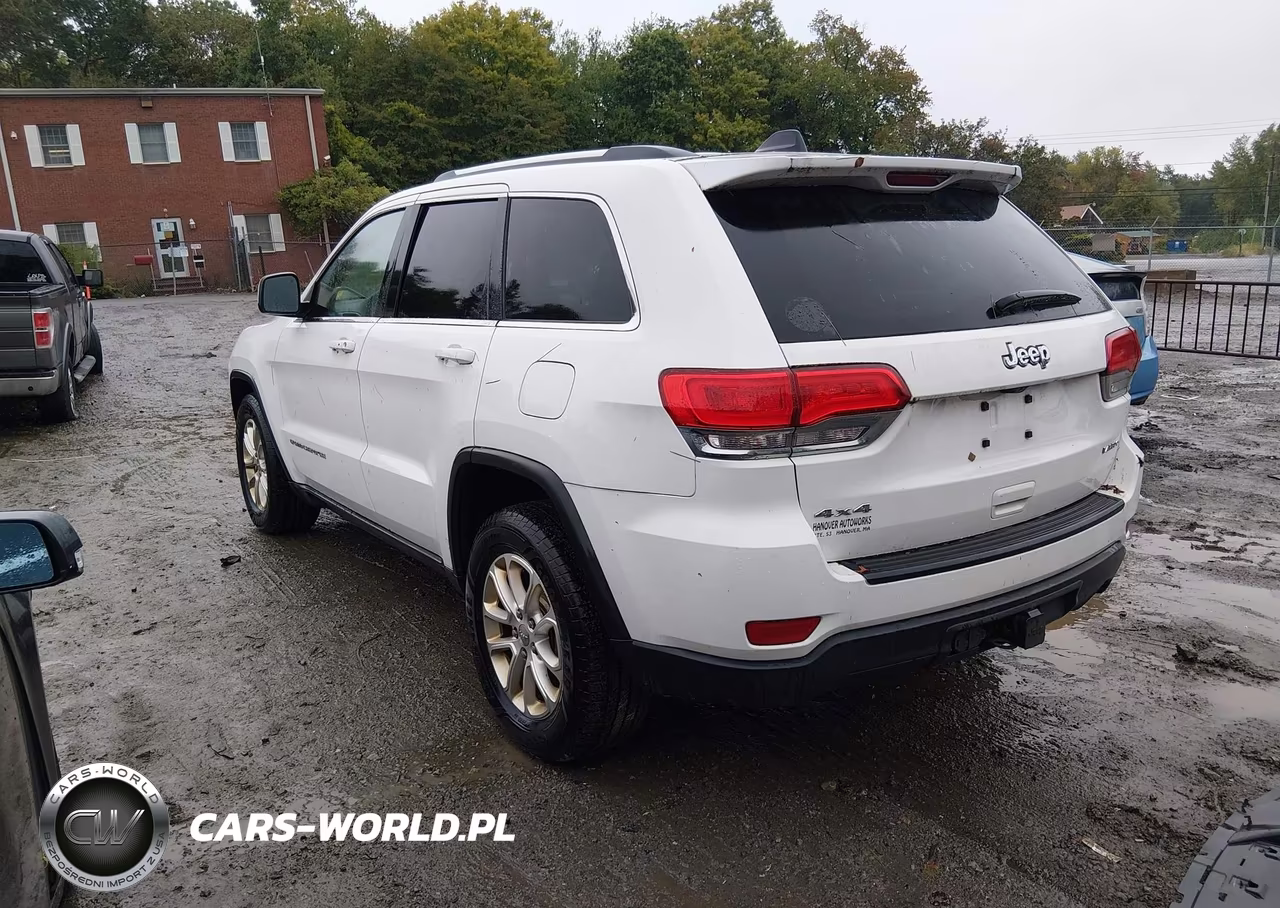 2014 Jeep Grand Cherokee Laredo VIN:1C4RJFAG1EC158887 - 3
