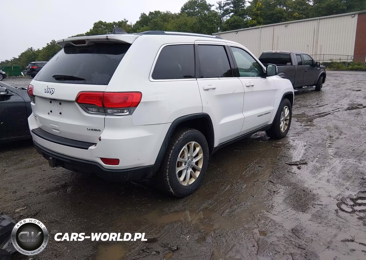 2014 Jeep Grand Cherokee Laredo VIN:1C4RJFAG1EC158887 - 4