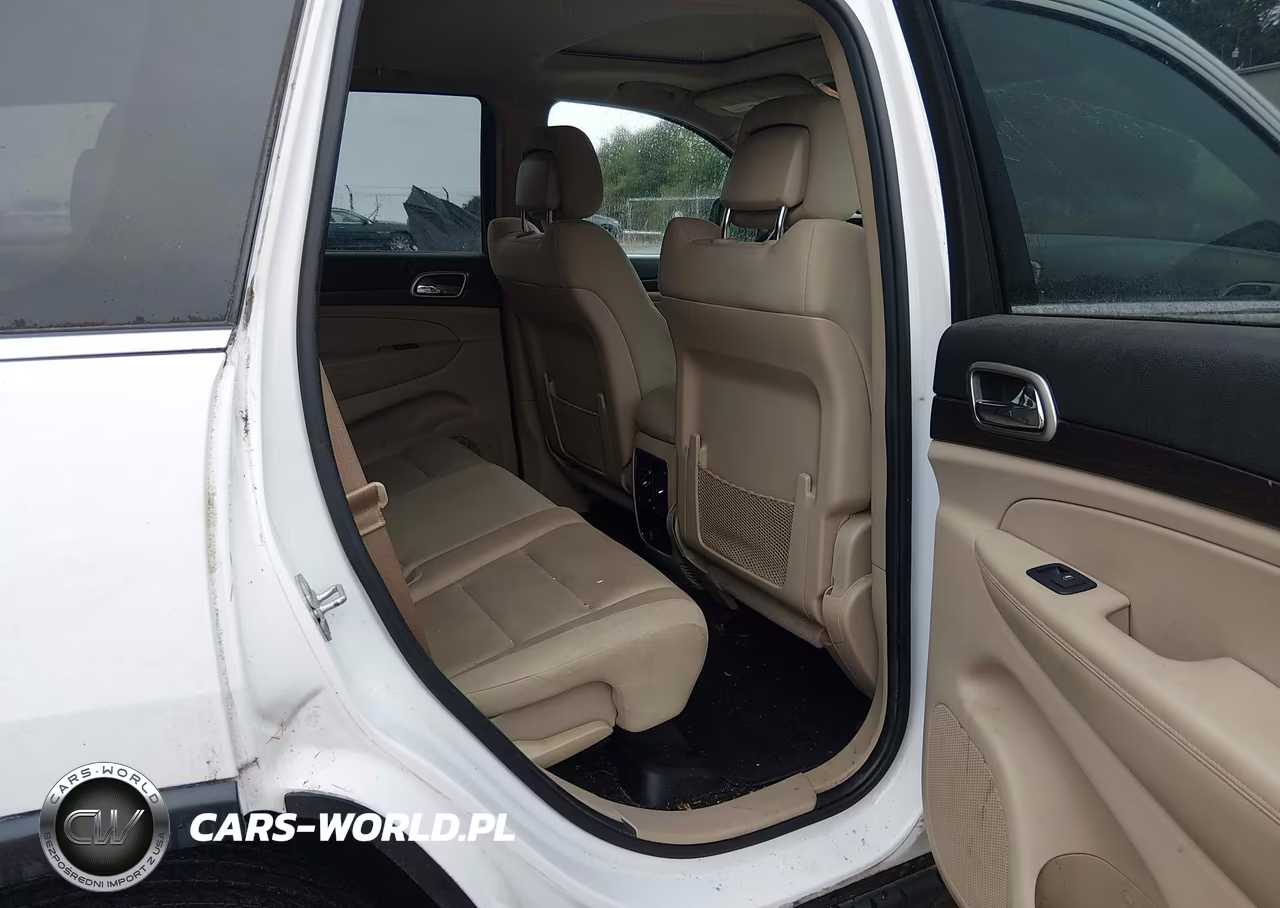 2014 Jeep Grand Cherokee Laredo VIN:1C4RJFAG1EC158887 - 8
