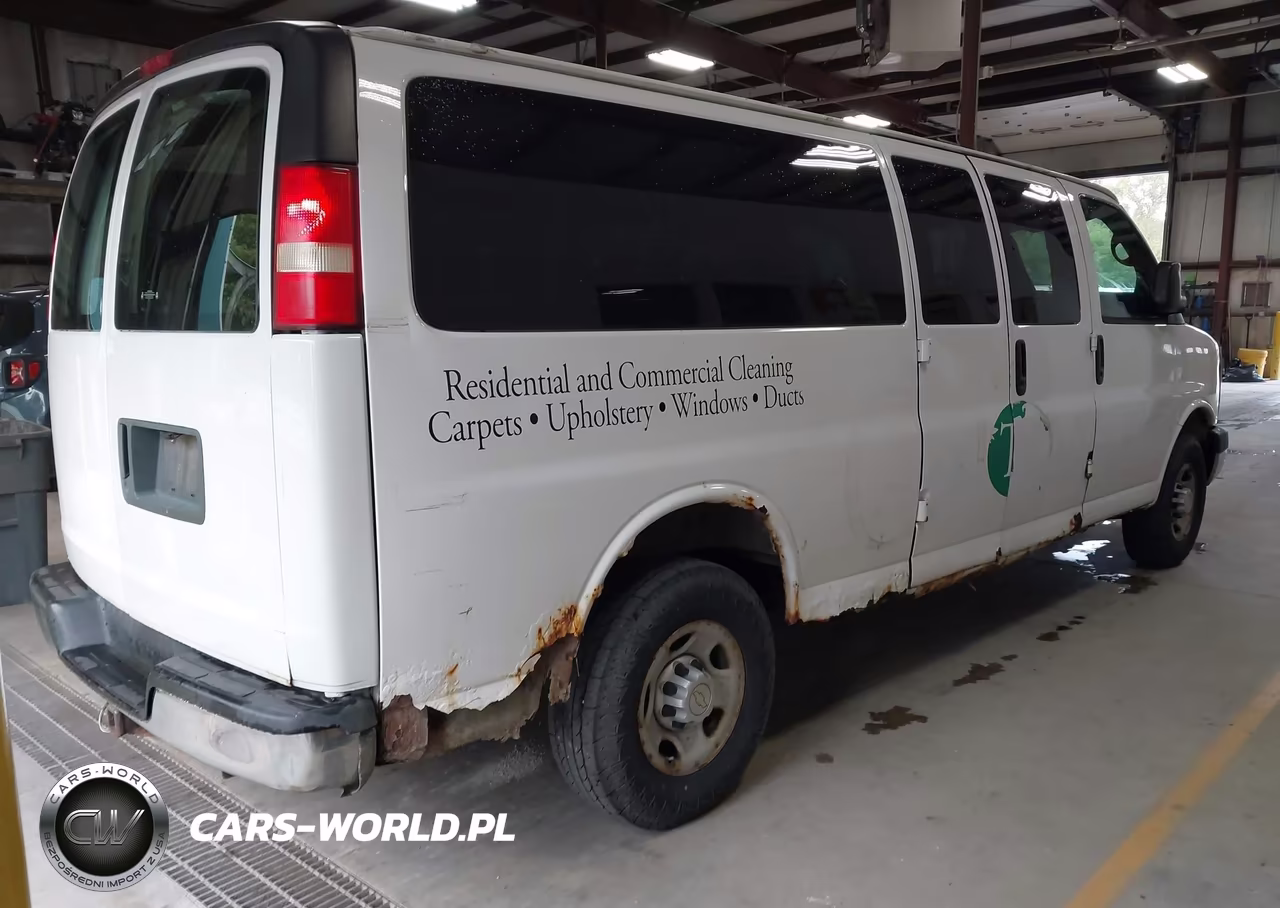 2008 Chevrolet Express Ls VIN:1GAHG39K081163377 - 4