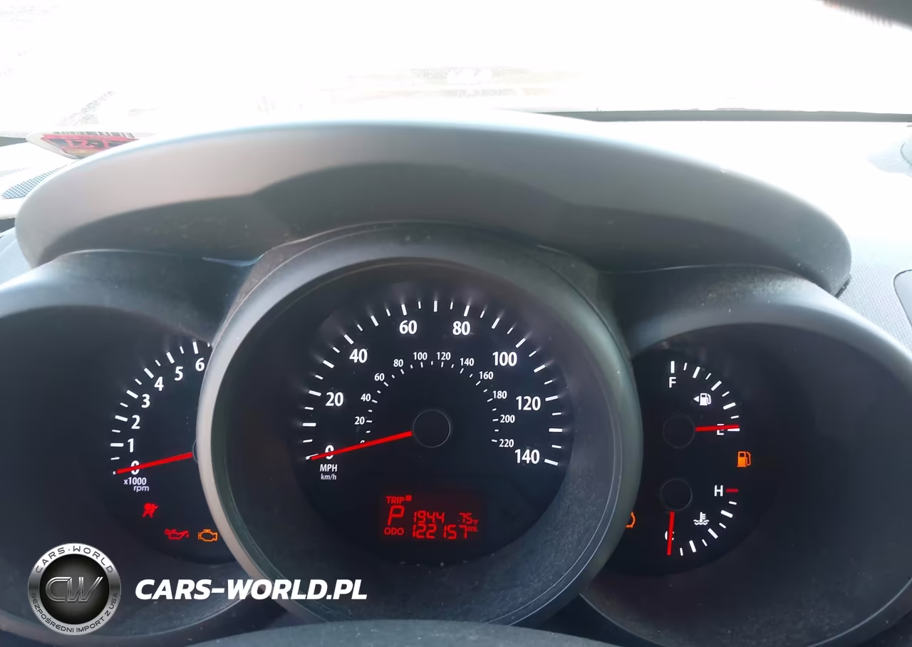 2012 Kia Soul VIN:KNDJT2A5XC7739731 - 7