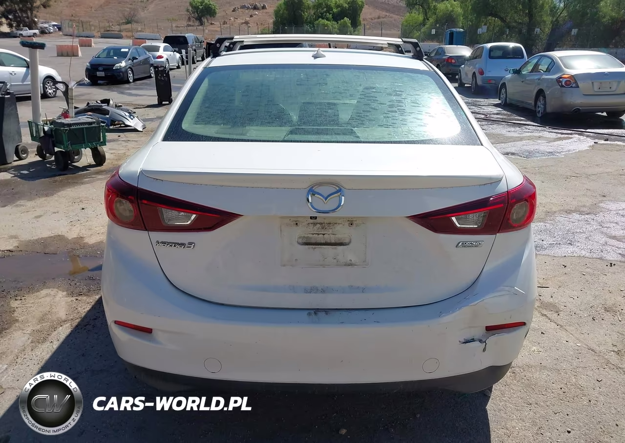 2018 Mazda Mazda3 Touring VIN:3MZBN1V34JM216710 - 16