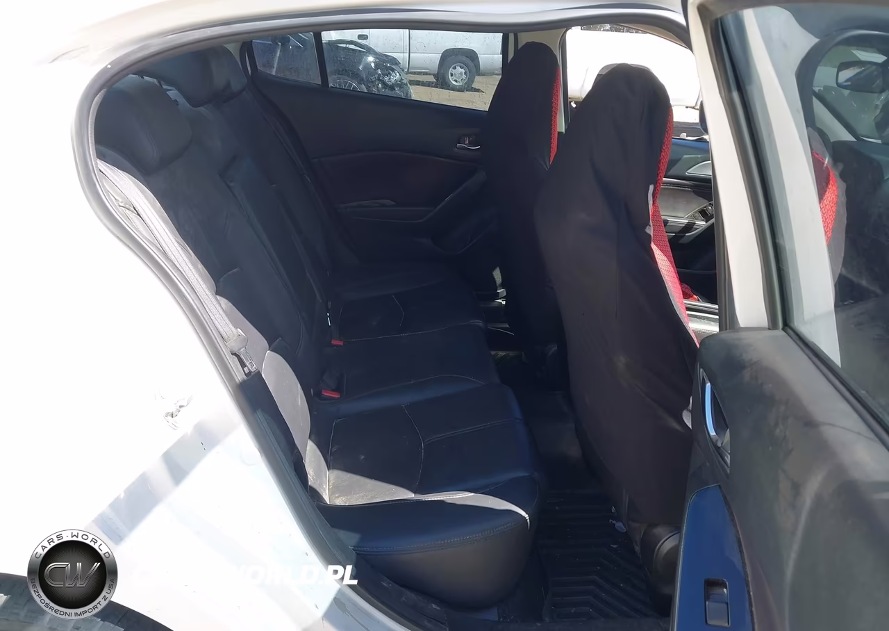 2018 Mazda Mazda3 Touring VIN:3MZBN1V34JM216710 - 8