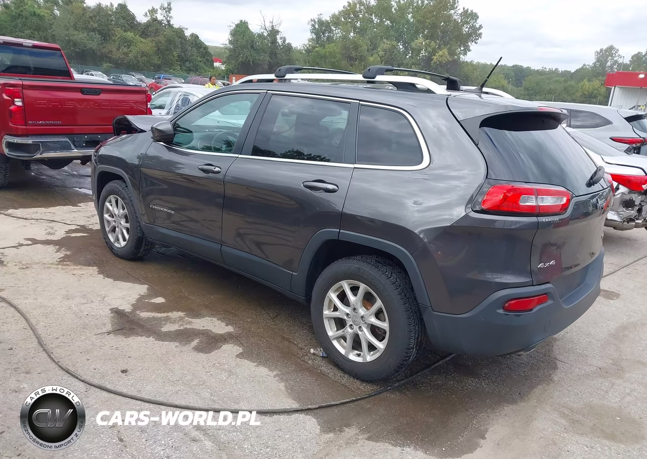 2014 Jeep Cherokee Latitude VIN:1C4PJMCB5EW248183 - 3