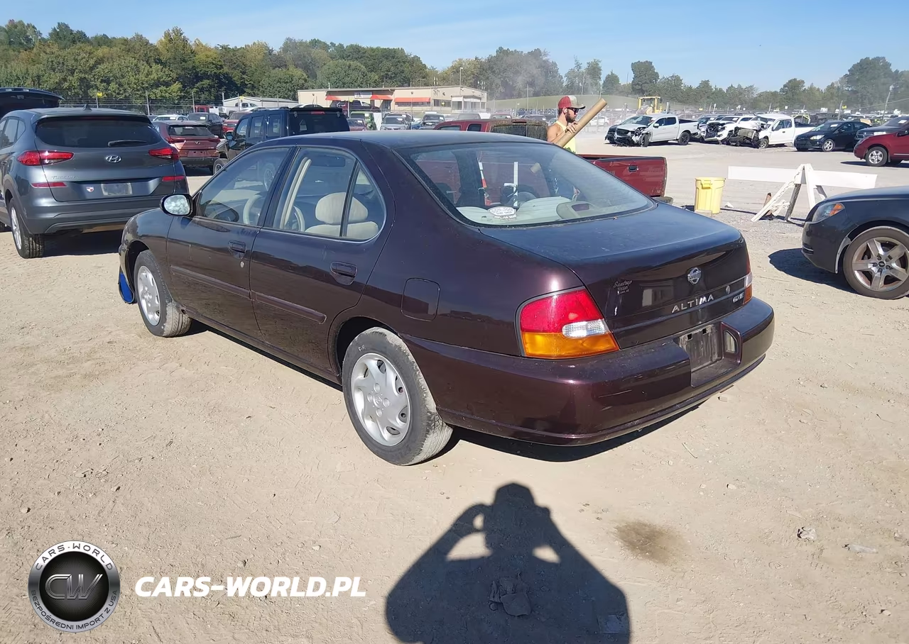 1999 Nissan Altima Xe-Gxe-Se-Gle VIN:1N4DL01D8XC196780 - 3