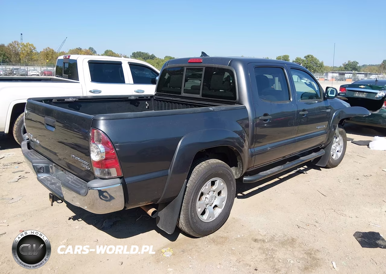 2015 Toyota Tacoma Prerunner VIN:5TFJX4GN6FX037305 - 4