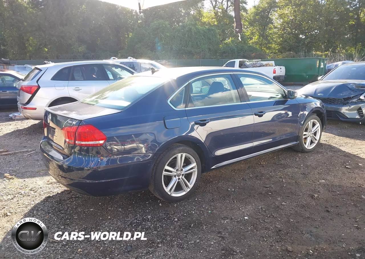 2014 Volkswagen Passat Tdi Se W-Sunroof VIN:1VWBN7A32EC106920 - 4