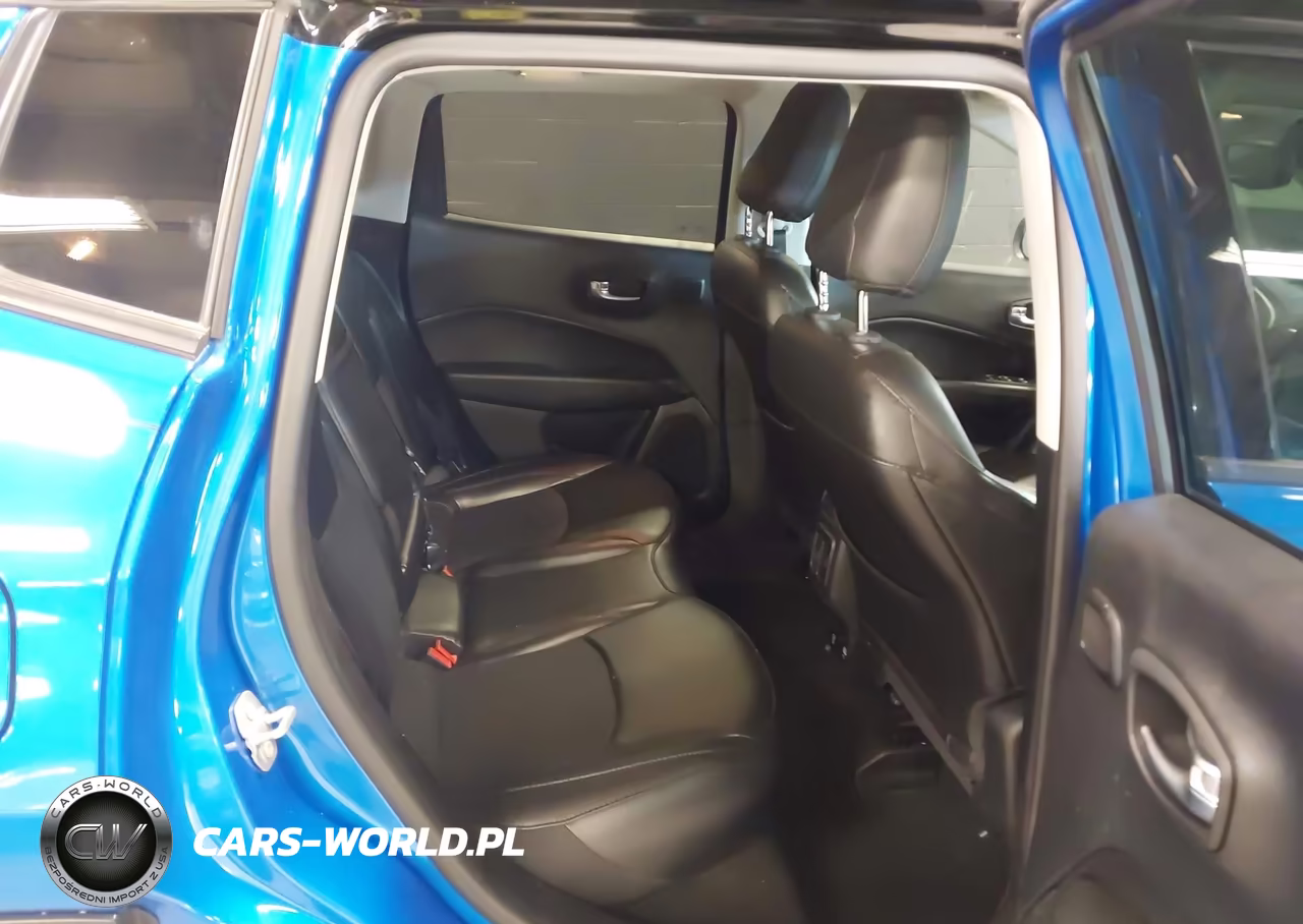 2019 Jeep Compass Altitude 4X4 VIN:3C4NJDBB5KT697938 - 8