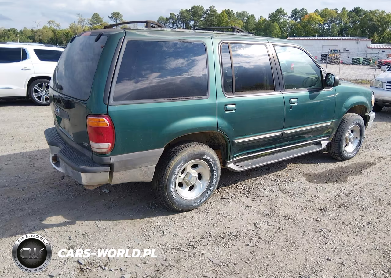 2000 Ford Explorer Xlt VIN:1FMZU73E9YZB47481 - 4