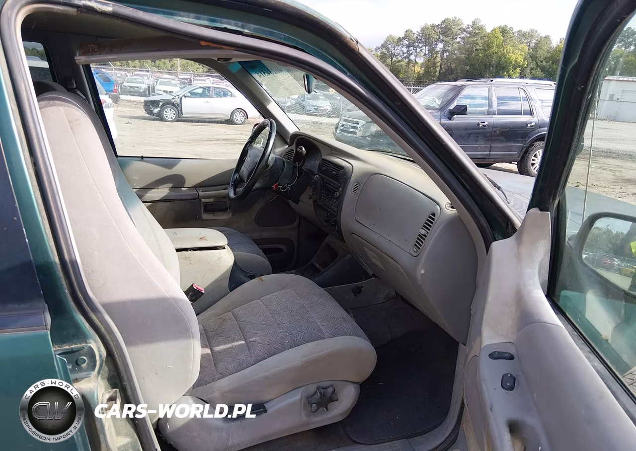 2000 Ford Explorer Xlt VIN:1FMZU73E9YZB47481 - 5