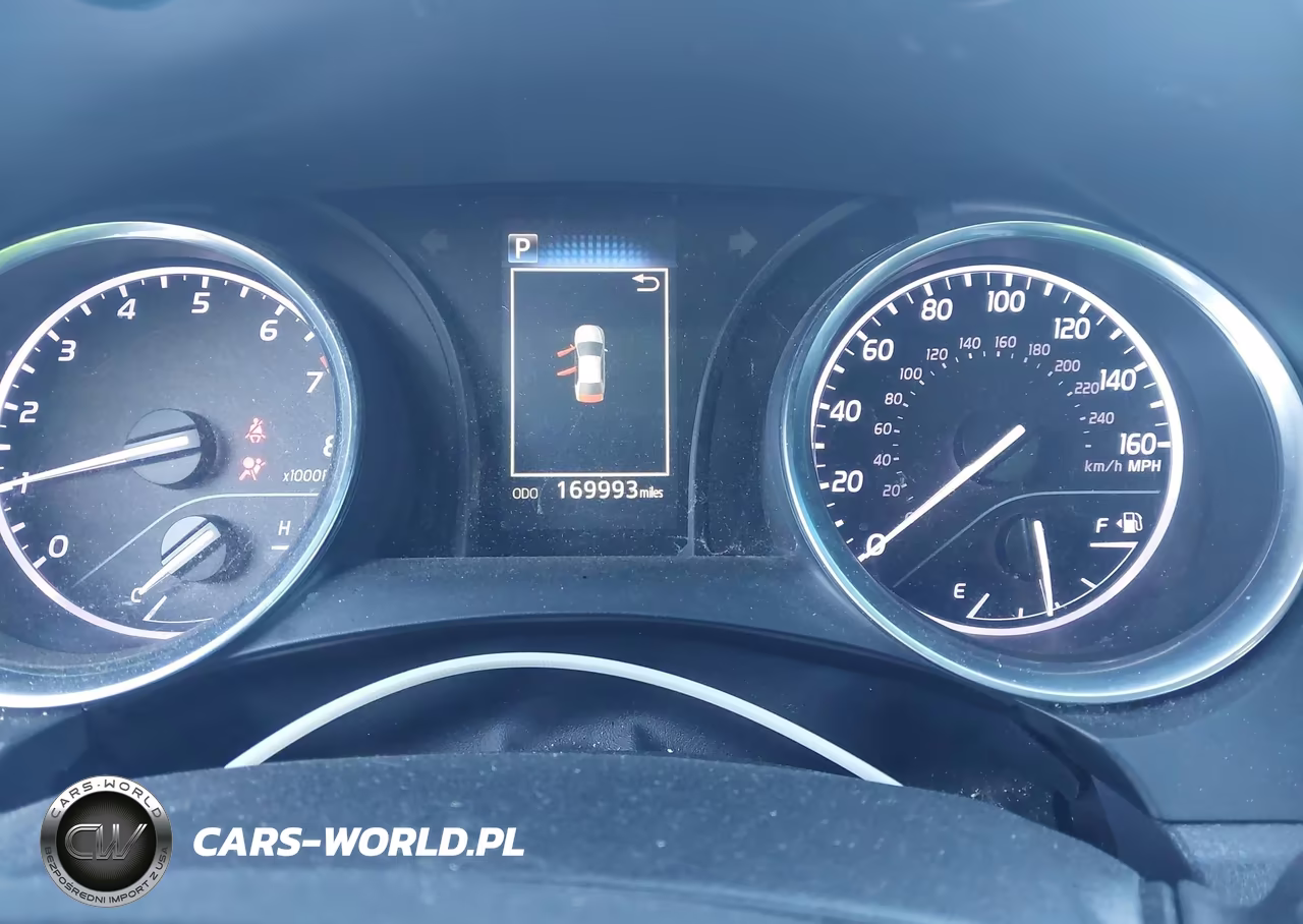 2018 Toyota Camry L VIN:4T1B11HK0JU077457 - 7