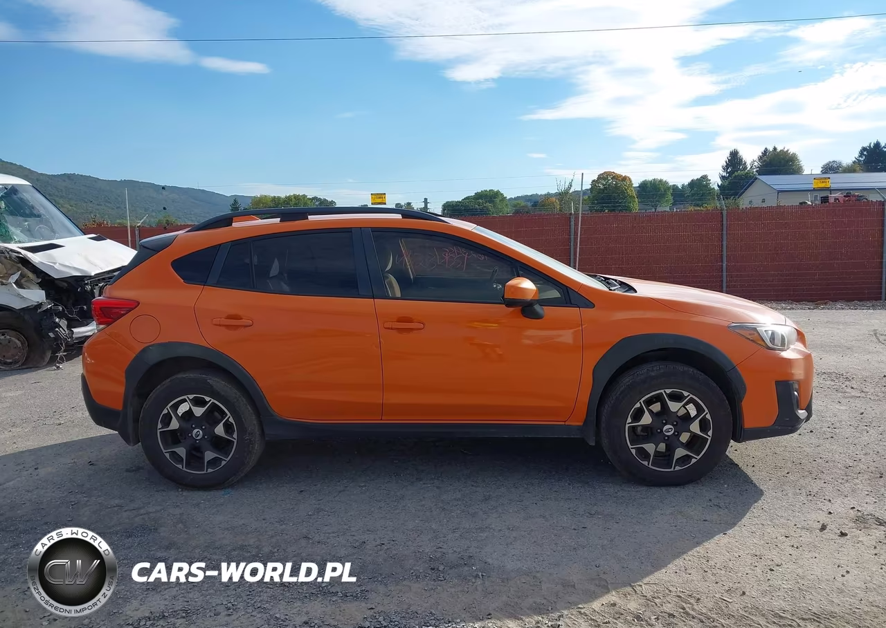 2018 Subaru Crosstrek 2.0I Premium VIN:JF2GTADC1J8207761 - 13